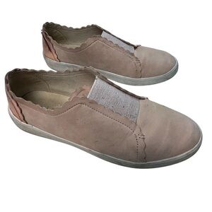 Cole Haan Women's Beige Pink Hue Slip-On Sneakers Size 10 Scallop Casual Shoes
